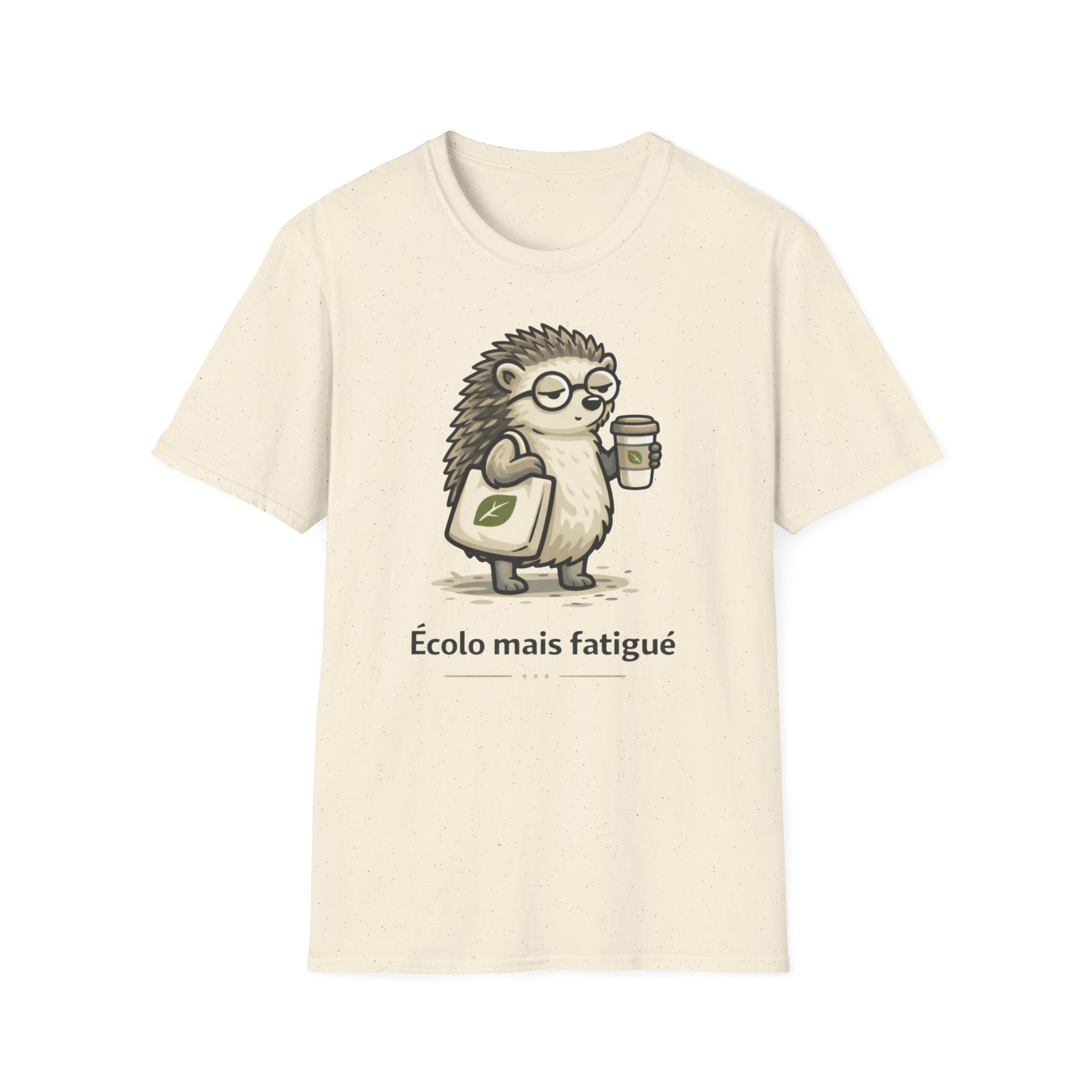 Eco Hedgehog T‑Shirt — "Écolo mais fatigué" Cute Eco-Friendly Graphic Tee
