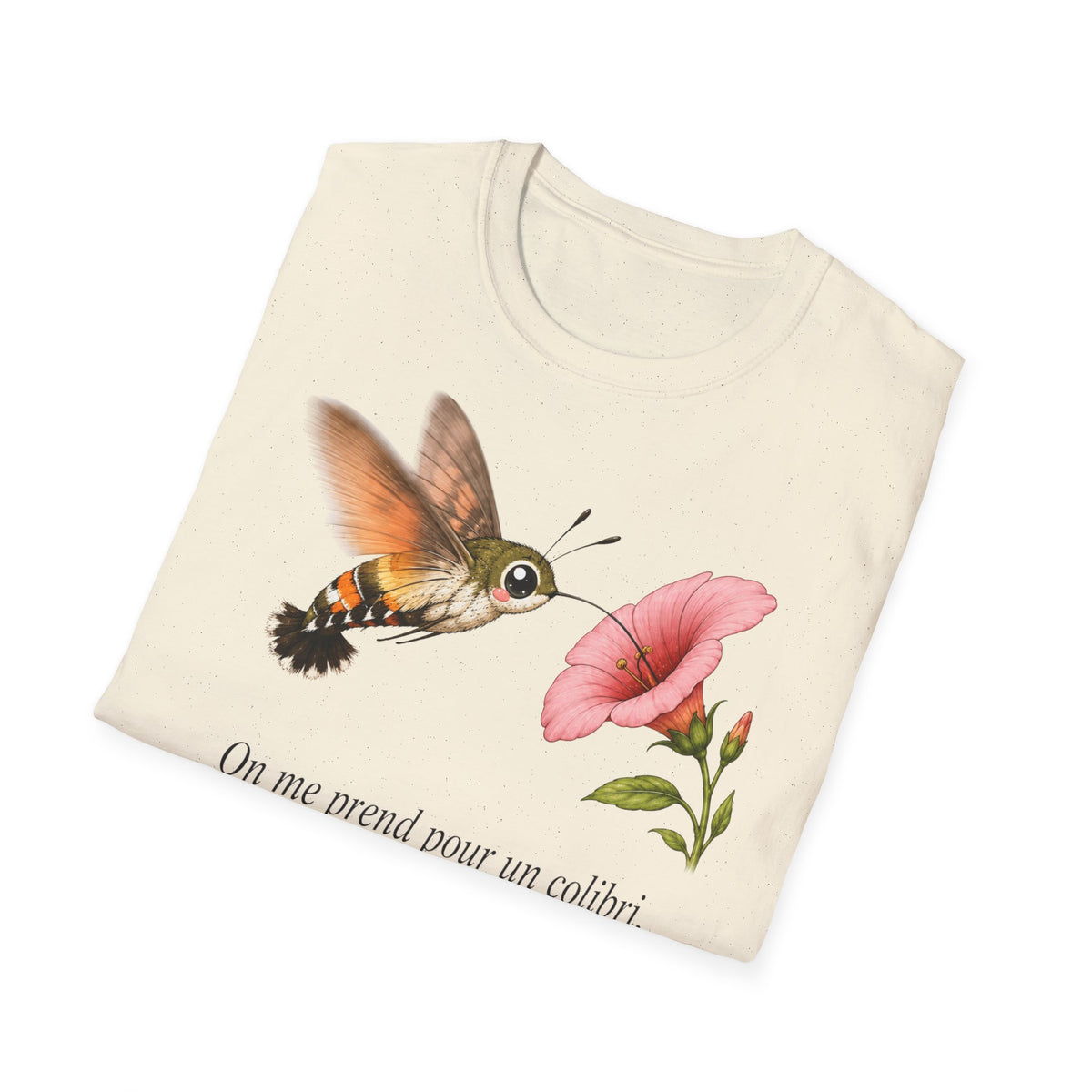 T-shirt fleuri avec colibri et coquelicot — « On me prend pour un colibri, je suis un papillon »